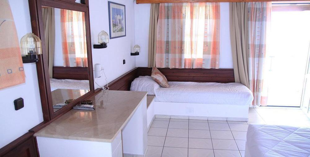 Corfu Village (Adults Only) Agios Ioannis Peristeron  ภายนอก รูปภาพ