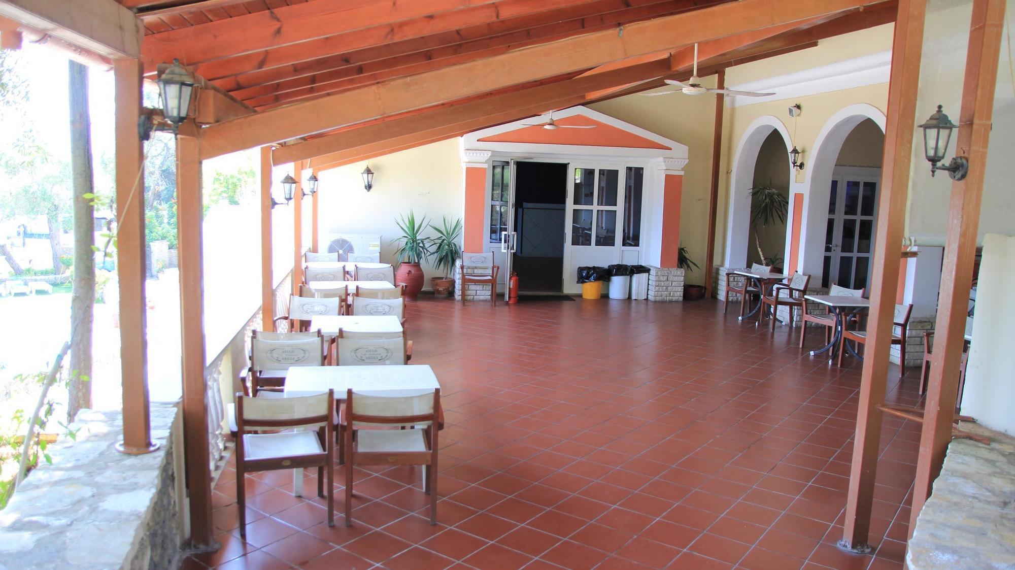 Corfu Village (Adults Only) Agios Ioannis Peristeron  ภายนอก รูปภาพ